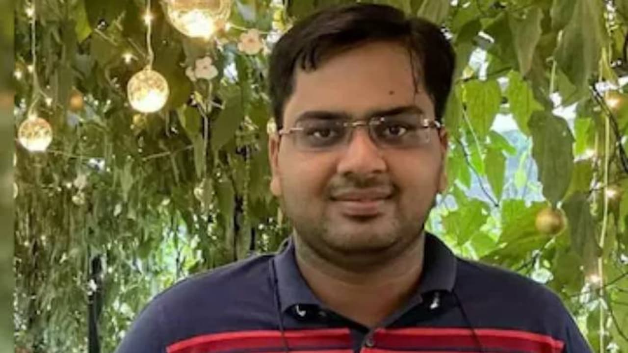 രാവിലെ എട്ടരയ്ക്കാണ് ഉണരുന്നത്, വായനയില്ല; വിജയം നേടാൻ ഈ ശീലങ്ങളില്ലെങ്കിലും പറ്റുമെന്ന് സംരംഭകനായ കോടീശ്വരൻ