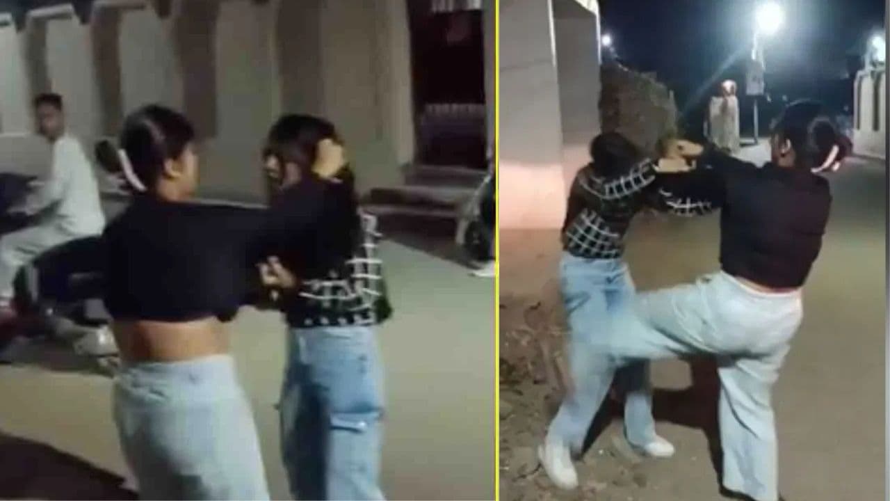 ಬಾಯ್ಫ್ರೆಂಡ್ಗಾಗಿ ಜುಟ್ಟು ಹಿಡಿದು ನಡು ರಸ್ತೇಲೇ ಕಿತ್ತಾಡಿದ ಹುಡುಗೀರು! ವಿಡಿಯೋ ವೈರಲ್ ಬಾಯ್ಫ್ರೆಂಡ್ಗಾಗಿ ಜುಟ್ಟು ಹಿಡಿದು ನಡು ರಸ್ತೇಲೇ ಕಿತ್ತಾಡಿದ ಹುಡುಗೀರು! ವಿಡಿಯೋ ವೈರಲ್