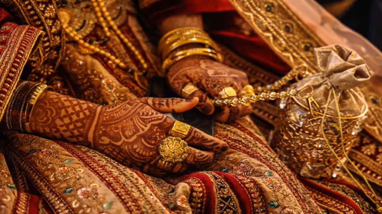 Bizarre! UP bride demands beer and ganja on first night, stunned groom decides to end marriage