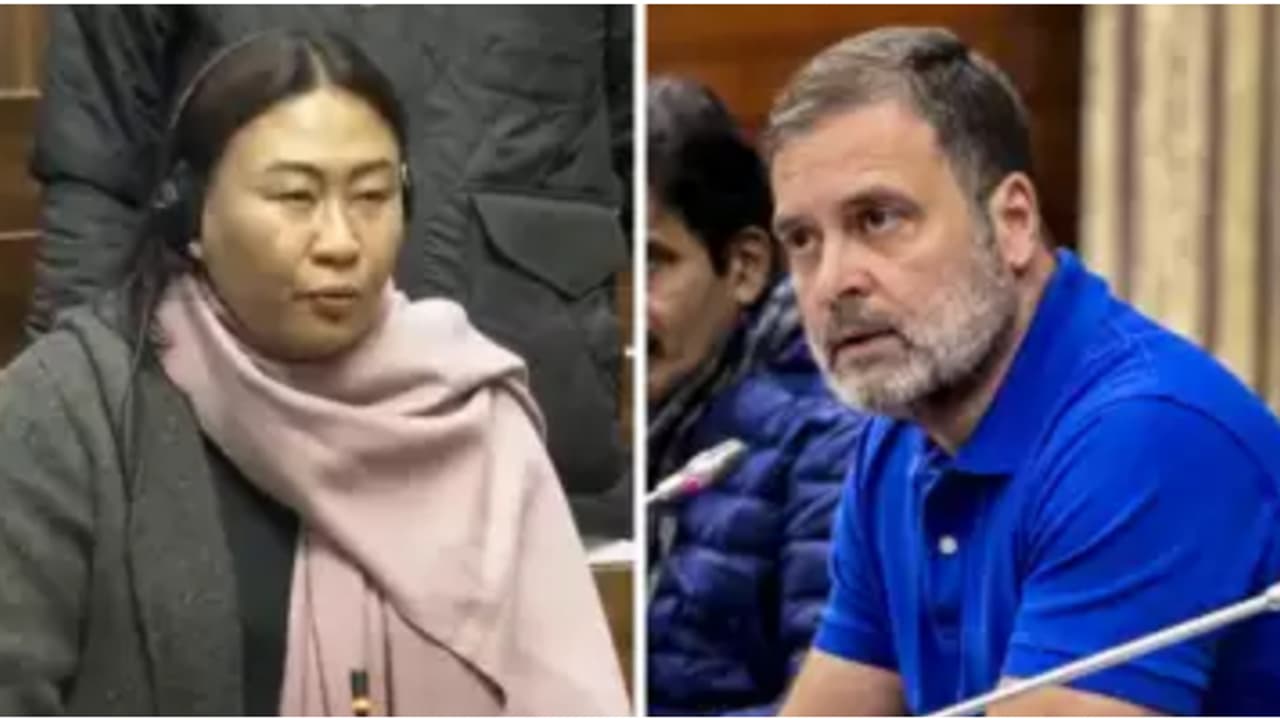 നാടകീയ രംഗങ്ങൾ; രാഹുൽ ഗാന്ധി മോശമായി പെരുമാറിയെന്ന് വനിത എംപി, അപമാനിക്കാനുള്ള നീക്കമെന്ന് പ്രിയങ്ക നാടകീയ രംഗങ്ങൾ; രാഹുൽ ഗാന്ധി മോശമായി പെരുമാറിയെന്ന് വനിത എംപി, അപമാനിക്കാനുള്ള നീക്കമെന്ന് പ്രിയങ്ക