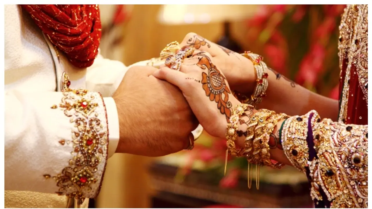यूपी सरकार दे रही है शादी के लिए मदद, जानें  कौन कर सकता है आवेदन