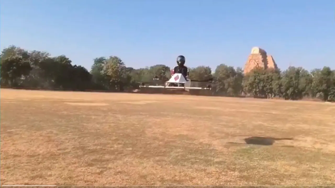  ವ್ಯಕ್ತಿಯ ಹೊತ್ತು ಸಾಗಬಲ್ಲ ಡ್ರೋನ್ ನಿರ್ಮಿಸಿದ ಹೈಸ್ಕೂಲ್ ವಿದ್ಯಾರ್ಥಿ: ವಿಡಿಯೋ