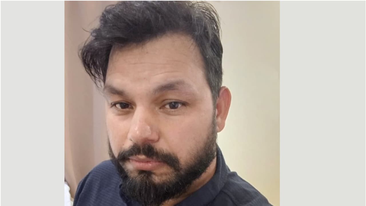 നിയമക്കുരുക്കുകൾ തടസ്സമായി; 11 വർഷമായി നാട്ടിൽ പോയിട്ടില്ല, ഒടുവിൽ മടങ്ങിയത് ചേതനയറ്റ ശരീരമായി നിയമക്കുരുക്കുകൾ തടസ്സമായി; 11 വർഷമായി നാട്ടിൽ പോയിട്ടില്ല, ഒടുവിൽ മടങ്ങിയത് ചേതനയറ്റ ശരീരമായി