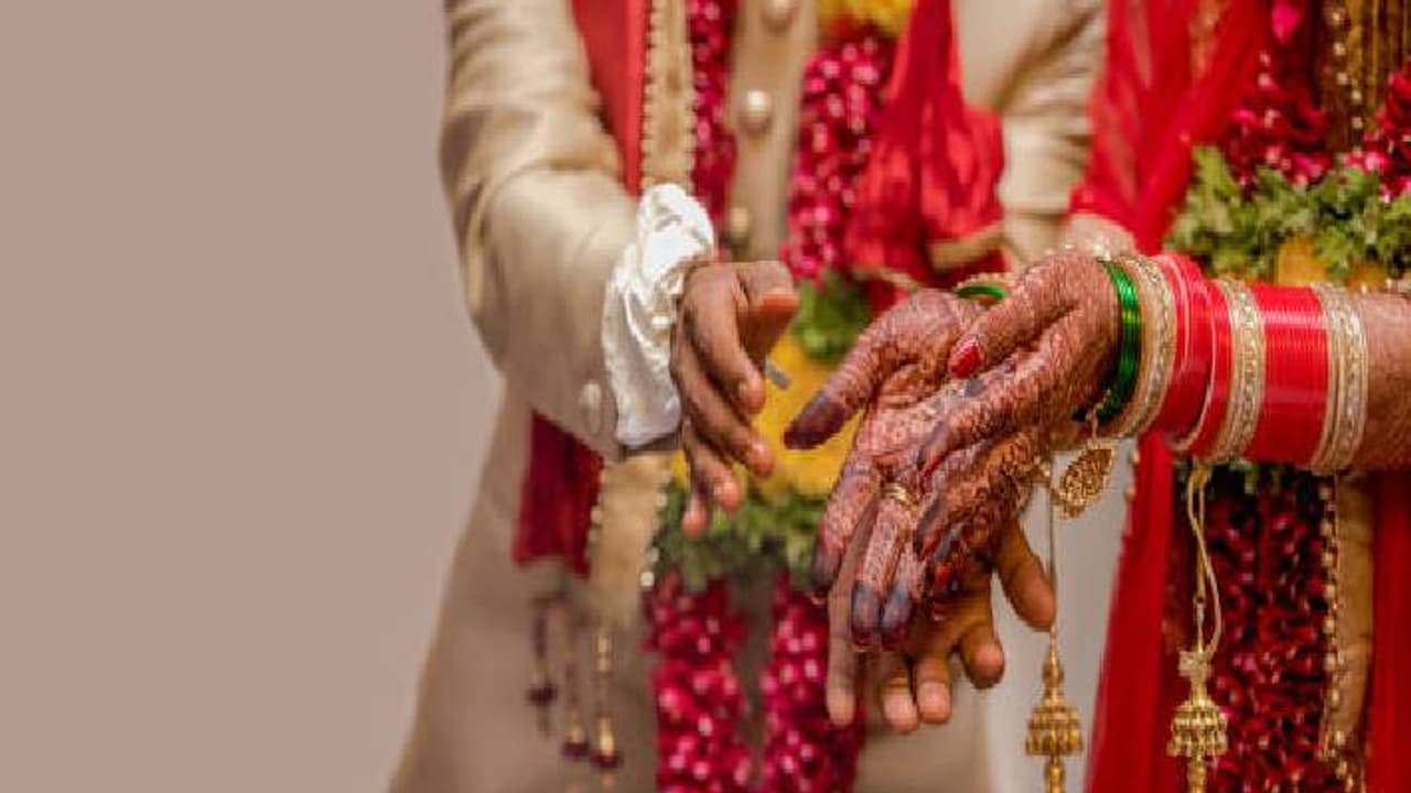 anokhi shadi anokhi shadi