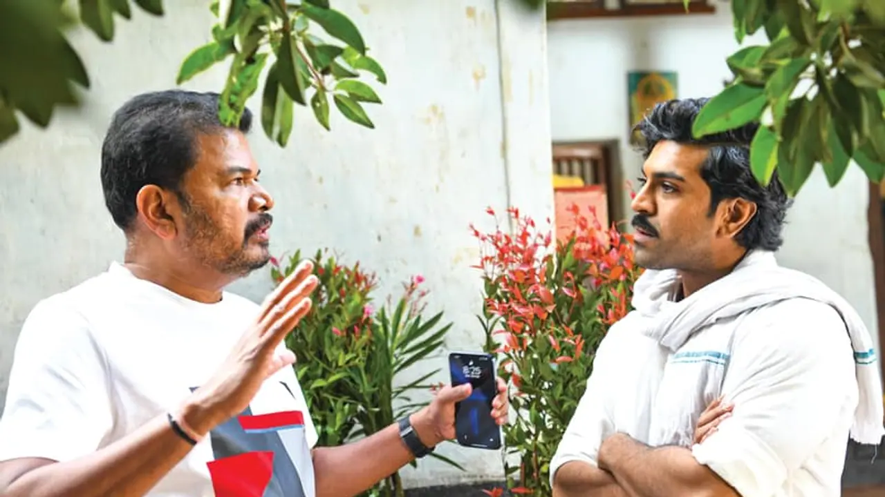 ஷங்கர் கம்பேக் கொடுத்தாரா? கடுப்பேற்றினாரா? கேம் சேஞ்சர் விமர்சனம் இதோ ஷங்கர் கம்பேக் கொடுத்தாரா? கடுப்பேற்றினாரா? கேம் சேஞ்சர் விமர்சனம் இதோ