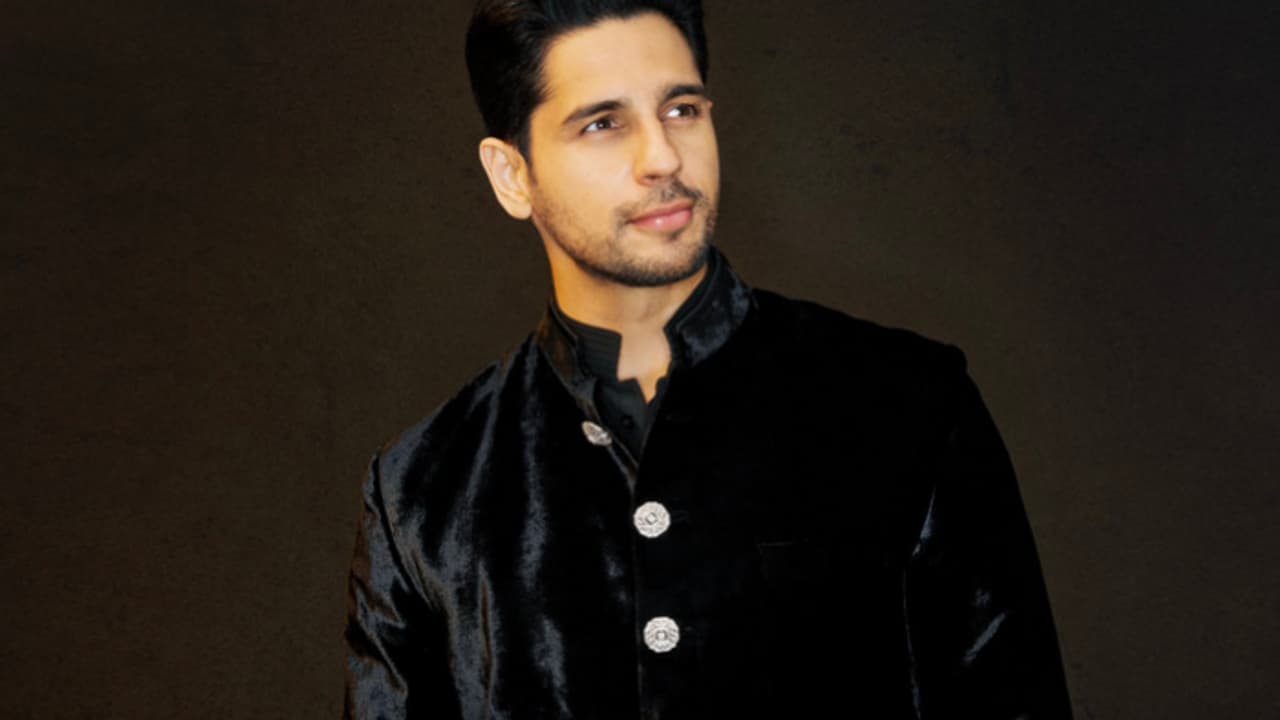 അന്ന് ലഭിച്ചത് 3000, ഇന്ന് കോടികള്‍, യുവ നടന്റെ ഞെട്ടിക്കുന്ന വളര്‍ച്ച