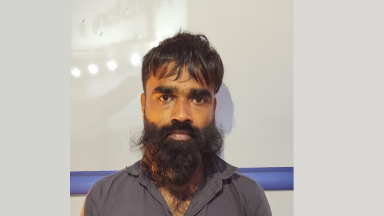 കല്‍പ്പറ്റ ജനമൈത്രി ജങ്ഷനിൽ വച്ച് ബസില്‍ പരിശോധന; 33കാരൻ പിടിയിലായി, കയ്യിലുണ്ടായിരുന്നത് 172.37 ഗ്രാം എംഡിഎംഎ