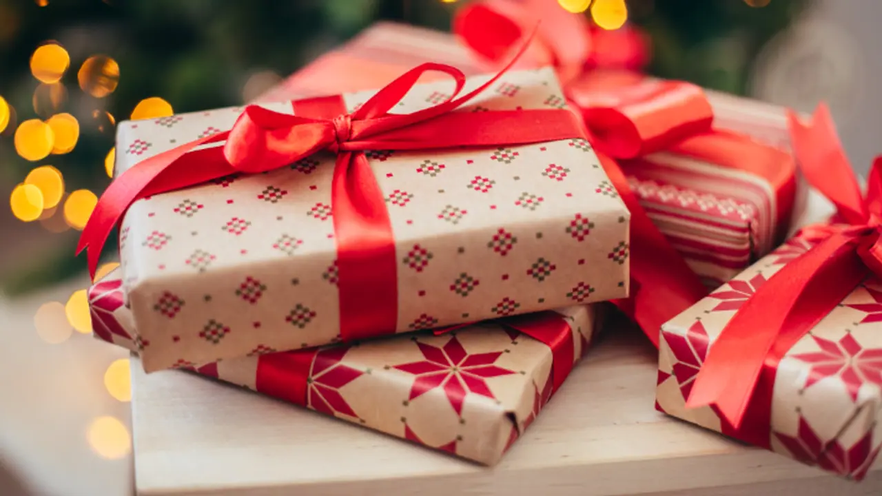 Never gift these things: gifting these 7 things can break your bond Never gift these things: gifting these 7 things can break your bond