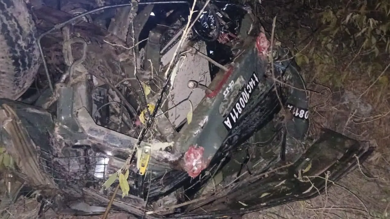 5 soldiers killed as Indian Army vehicle falls into 300 350 feet deep gorge in J&K's Poonch
