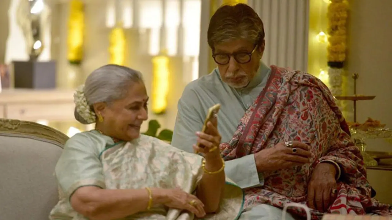 amitabh bachchan reveals he still purchase gajra for wife amitabh bachchan reveals he still purchase gajra for wife