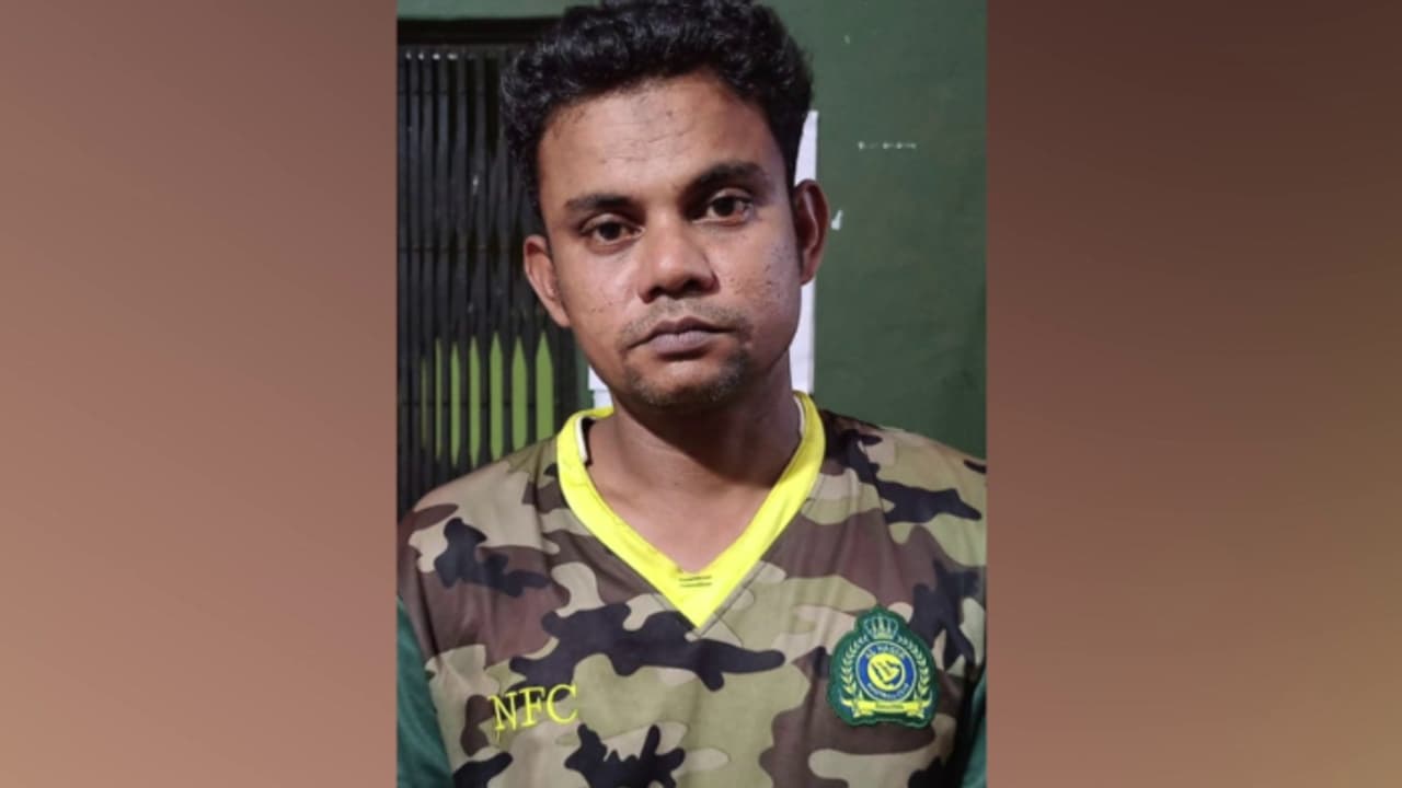 തൃശൂരിൽ യുവാവിനെ കമ്പി വടി കൊണ്ട് അടിച്ചുകൊന്നു, മൃതദേഹം പുഴയിൽ ഉപേക്ഷിച്ചു, ആറു പേര് അറസ്റ്റിൽ തൃശൂരിൽ യുവാവിനെ കമ്പി വടി കൊണ്ട് അടിച്ചുകൊന്നു, മൃതദേഹം പുഴയിൽ ഉപേക്ഷിച്ചു, ആറു പേര് അറസ്റ്റിൽ