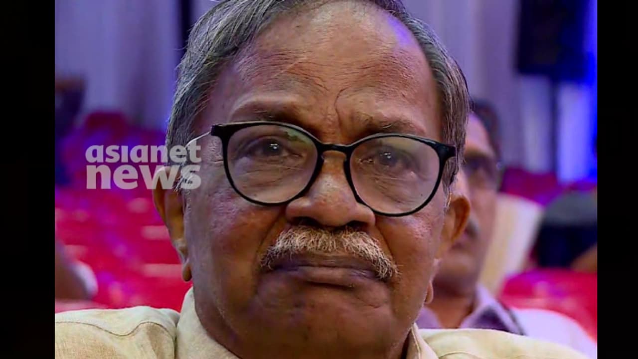 എം.ടി വാസുദേവൻ നായരുടെ വിയോഗം: സംസ്ഥാനത്ത് 2 ദിവസത്തെ ദുഖാചരണം; ഔദ്യോഗിക പരിപാടികളെല്ലാം മാറ്റിവച്ചു എം.ടി വാസുദേവൻ നായരുടെ വിയോഗം: സംസ്ഥാനത്ത് 2 ദിവസത്തെ ദുഖാചരണം; ഔദ്യോഗിക പരിപാടികളെല്ലാം മാറ്റിവച്ചു