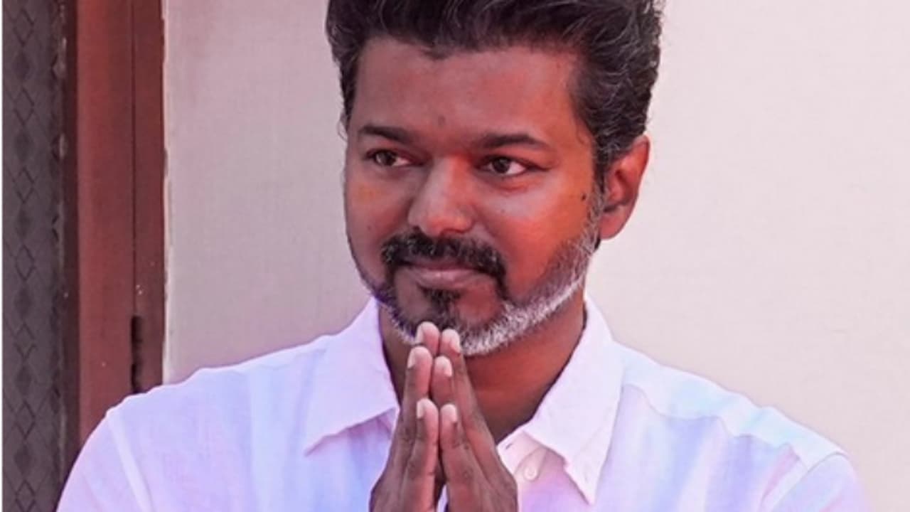 ചായ സൽക്കാരത്തിൽ വിജയ് പങ്കെടുക്കില്ല; ഗവർണറുടെ പരിപാടി ബഹിഷ്ക്കരിക്കും 