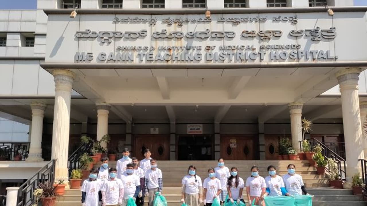 ಶಿವಮೊಗ್ಗ ಮೆಗ್ಗಾನ್ ಆಸ್ಪತ್ರೆ ಶೌಚಾಲಯದಲ್ಲಿ ಹೆಣ್ಣು ಭ್ರೂಣ ಪತ್ತೆ! ಶಿವಮೊಗ್ಗ ಮೆಗ್ಗಾನ್ ಆಸ್ಪತ್ರೆ ಶೌಚಾಲಯದಲ್ಲಿ ಹೆಣ್ಣು ಭ್ರೂಣ ಪತ್ತೆ!