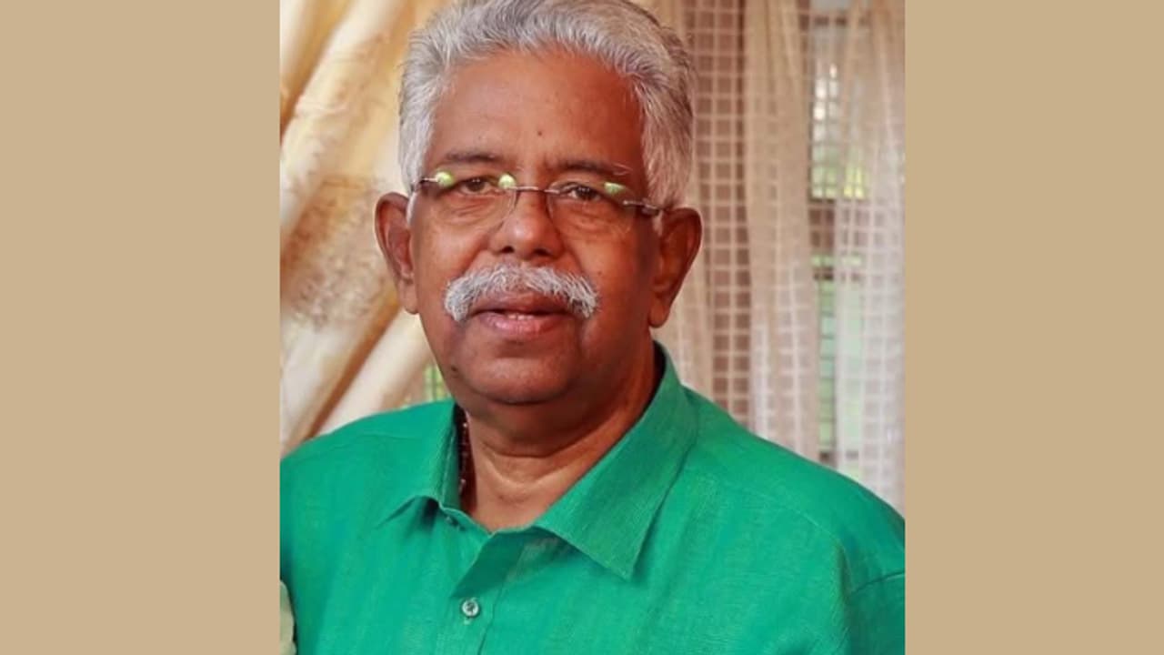 മകനെ കാണാൻ നെടുമ്പാശ്ശേരിയില് നിന്ന് പുറപ്പെട്ടു; വിമാനത്തിൽ വെച്ച് ഹൃദയാഘാതം, മുൻ പ്രവാസി മരിച്ചു മകനെ കാണാൻ നെടുമ്പാശ്ശേരിയില് നിന്ന് പുറപ്പെട്ടു; വിമാനത്തിൽ വെച്ച് ഹൃദയാഘാതം, മുൻ പ്രവാസി മരിച്ചു