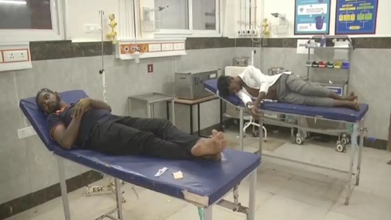 ಗದಗ: ಜಗಳ ಬಿಡಿಸಲು ಬಂದ ಶ್ರೀರಾಮ ಸೇನೆ ಕಾರ್ಯಕರ್ತನ ಕುತ್ತಿಗೆಗೆ ಸ್ಕ್ರೂಡ್ರೈವರ್ ಚುಚ್ಚಿ ಪರಾರಿ..!