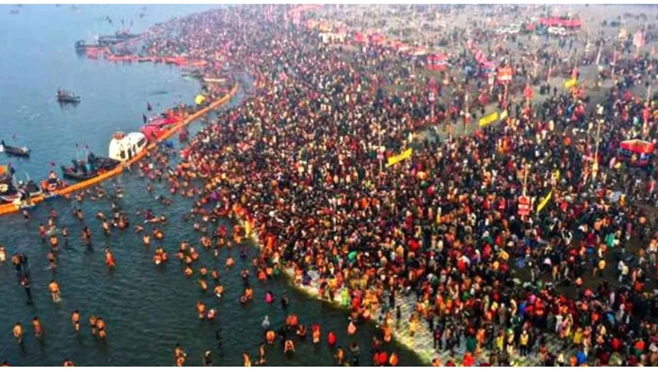 മഹാകുംഭമേള നാളെ മുതൽ, ലോകത്തെ ഏറ്റവും വലിയ തീർത്ഥാടക സംഗമത്തിന് ഒരുങ്ങി ഉത്തര്പ്രദേശിലെ പ്രയാഗ്രാജ് മഹാകുംഭമേള നാളെ മുതൽ, ലോകത്തെ ഏറ്റവും വലിയ തീർത്ഥാടക സംഗമത്തിന് ഒരുങ്ങി ഉത്തര്പ്രദേശിലെ പ്രയാഗ്രാജ്