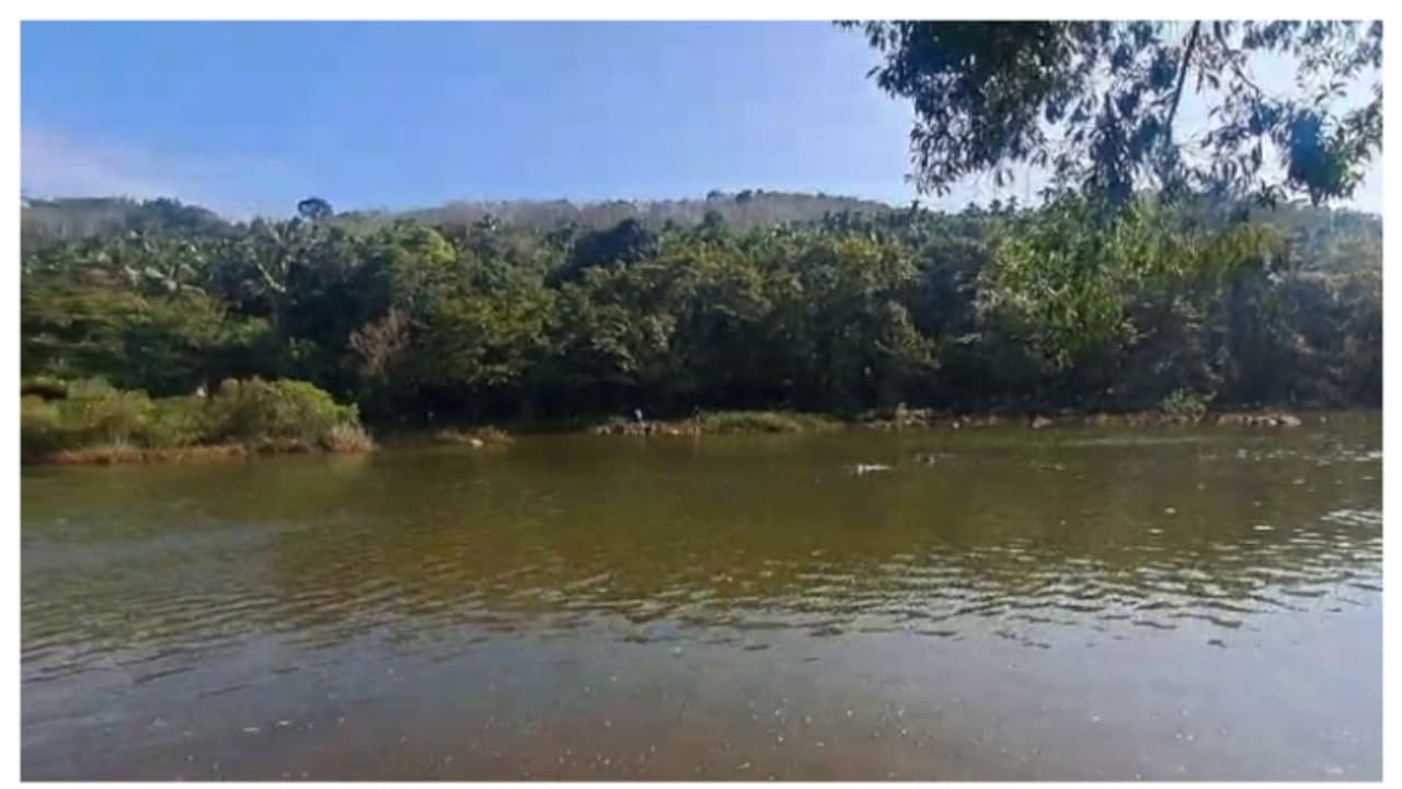 കാസർകോട് എരഞ്ഞിപ്പുഴയിൽ 17കാരൻ മുങ്ങിമരിച്ചു; കാണാതായ 2 കുട്ടികൾക്കായി തെരച്ചിൽ തുടരുന്നു 