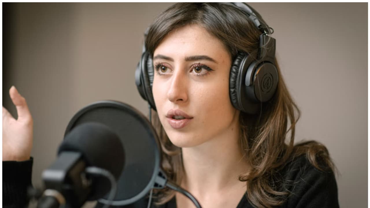 മാധ്യമ പ്രവർത്തക സിസിലിയ സാല അറസ്റ്റിൽ, ഒരാഴ്ചയായി ഏകാന്ത തടവിലും; പ്രതിഷേധവുമായി ഇറ്റലി, പ്രതികരിക്കാതെ ഇറാൻ മാധ്യമ പ്രവർത്തക സിസിലിയ സാല അറസ്റ്റിൽ, ഒരാഴ്ചയായി ഏകാന്ത തടവിലും; പ്രതിഷേധവുമായി ഇറ്റലി, പ്രതികരിക്കാതെ ഇറാൻ