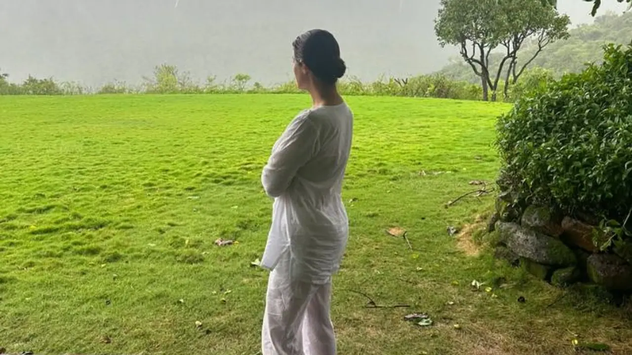 ಮೂವರು ಖಾನ್ ಜೊತೆಯಲ್ಲಿ ನಟಿಸಿದ್ರೂ, 27ನೇ ವಯಸ್ಸಿನಲ್ಲಿಯೇ ಸಿನಿಮಾದಿಂದ ದೂರವಾದ ನಟಿ ಮೂವರು ಖಾನ್ ಜೊತೆಯಲ್ಲಿ ನಟಿಸಿದ್ರೂ, 27ನೇ ವಯಸ್ಸಿನಲ್ಲಿಯೇ ಸಿನಿಮಾದಿಂದ ದೂರವಾದ ನಟಿ