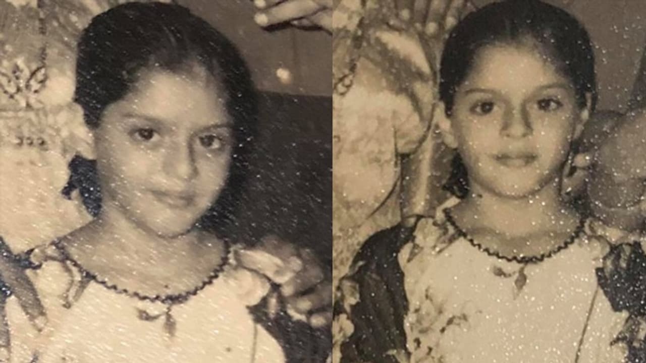 Actress: ఫొటోలో ఉన్న ఈ చిన్నారిని గుర్తుపట్టారా? 50 ఏళ్ల వయసులోనూ సింగిల్ స్టేటస్ Actress: ఫొటోలో ఉన్న ఈ చిన్నారిని గుర్తుపట్టారా? 50 ఏళ్ల వయసులోనూ సింగిల్ స్టేటస్