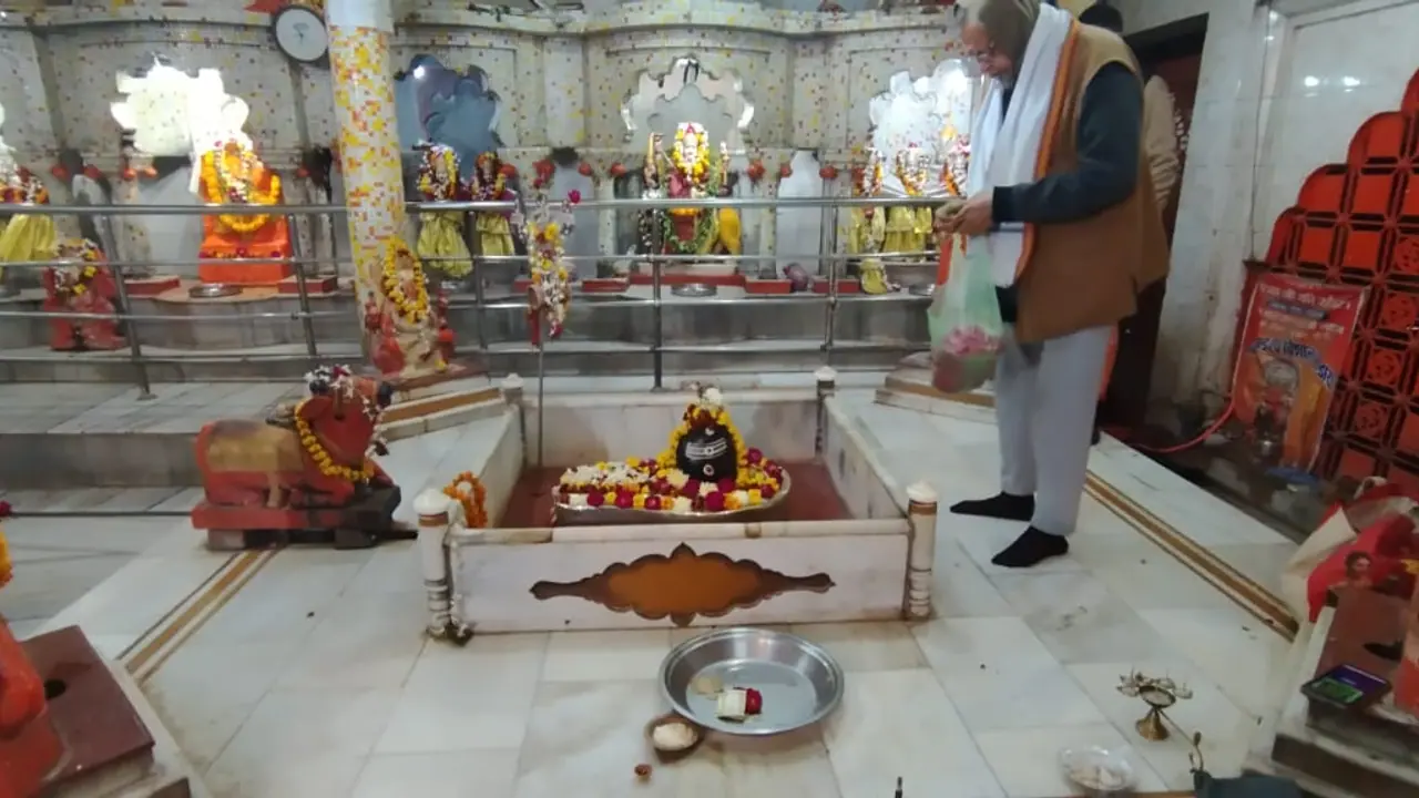 Prayagraj's Baba Loknath is a divine reflection of Kashi's Baba Vishwanath Prayagraj's Baba Loknath is a divine reflection of Kashi's Baba Vishwanath