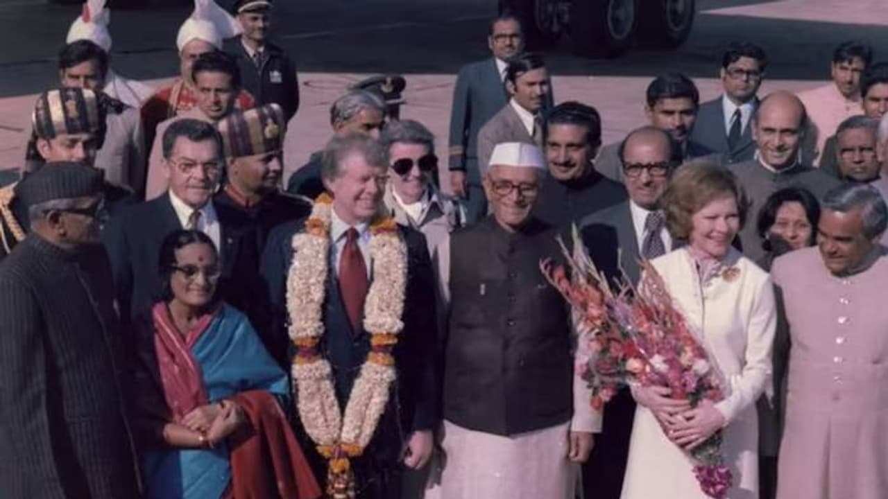 അന്തരിച്ച മുൻ യുഎസ് പ്രസിഡണ്ട് ജിമ്മി കാർട്ടറിന് ഇന്ത്യയുമായി ഇങ്ങനെയൊരു ബന്ധമുണ്ട്..! അന്തരിച്ച മുൻ യുഎസ് പ്രസിഡണ്ട് ജിമ്മി കാർട്ടറിന് ഇന്ത്യയുമായി ഇങ്ങനെയൊരു ബന്ധമുണ്ട്..!