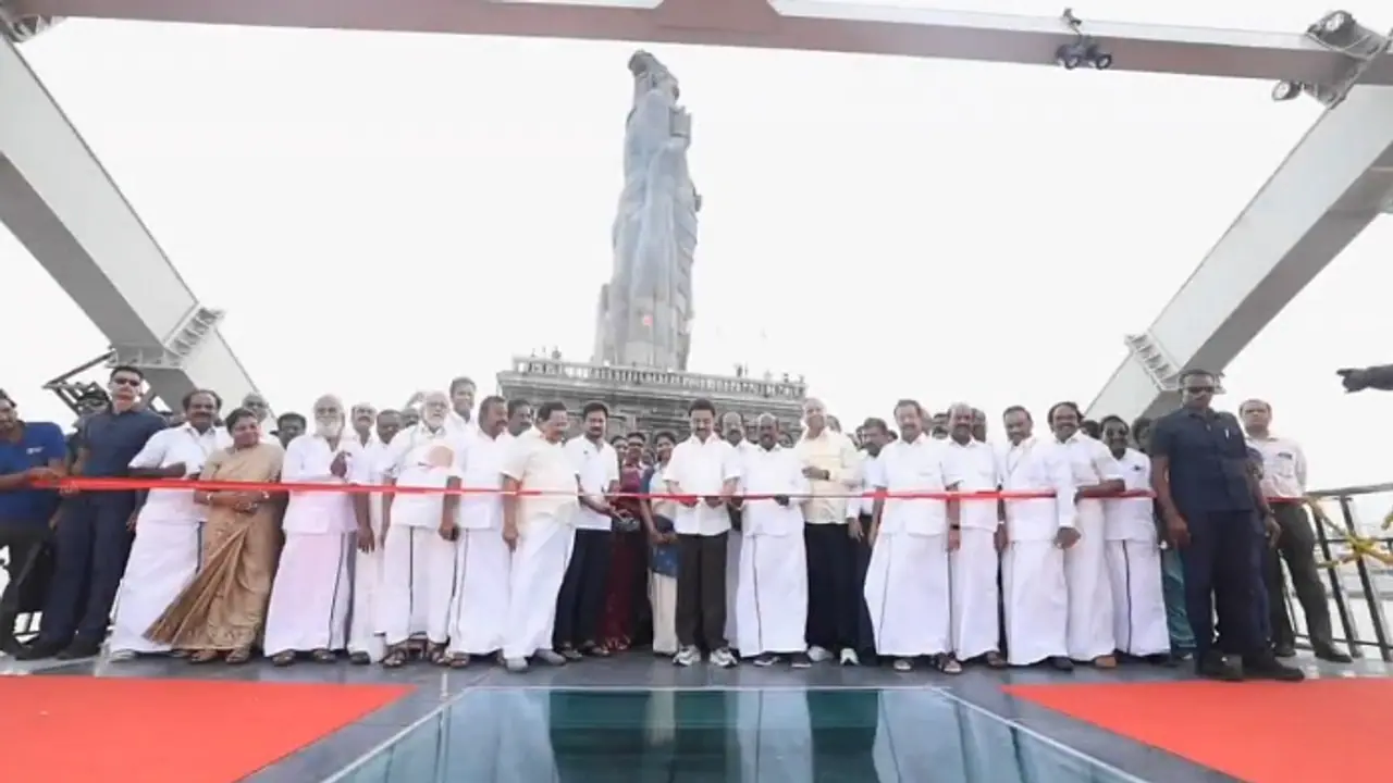 Tamil Nadu's Kanyakumari glass bridge opens to public; Bihar's Rajgir adds adventure to the list (WATCH)