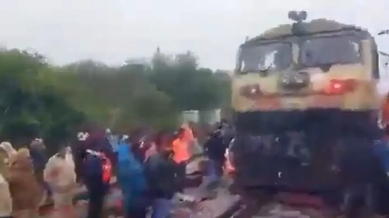 Uttar Pradesh: Train engine derails during shunting at Chandausi Junction in Sambhal, video emerges (WATCH)