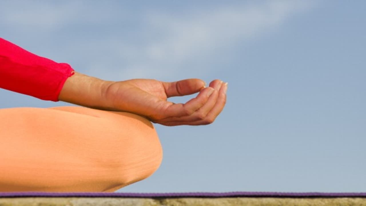 மாணவி நாக்கை அறுத்து சிவனுக்கு காணிக்கை! சத்தீஸ்கரில் அதிர்ச்சி சம்பவம்! மாணவி நாக்கை அறுத்து சிவனுக்கு காணிக்கை! சத்தீஸ்கரில் அதிர்ச்சி சம்பவம்!