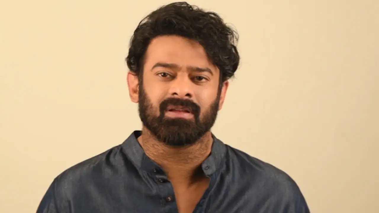 ప్రభాస్, ప్రశాంత్ వర్మ మూవీకి హీరోయిన్ ఫిక్స్.. రవితేజ హీరోయిన్తో డార్లింగ్ రొమాన్స్ ? ప్రభాస్, ప్రశాంత్ వర్మ మూవీకి హీరోయిన్ ఫిక్స్.. రవితేజ హీరోయిన్తో డార్లింగ్ రొమాన్స్ ?