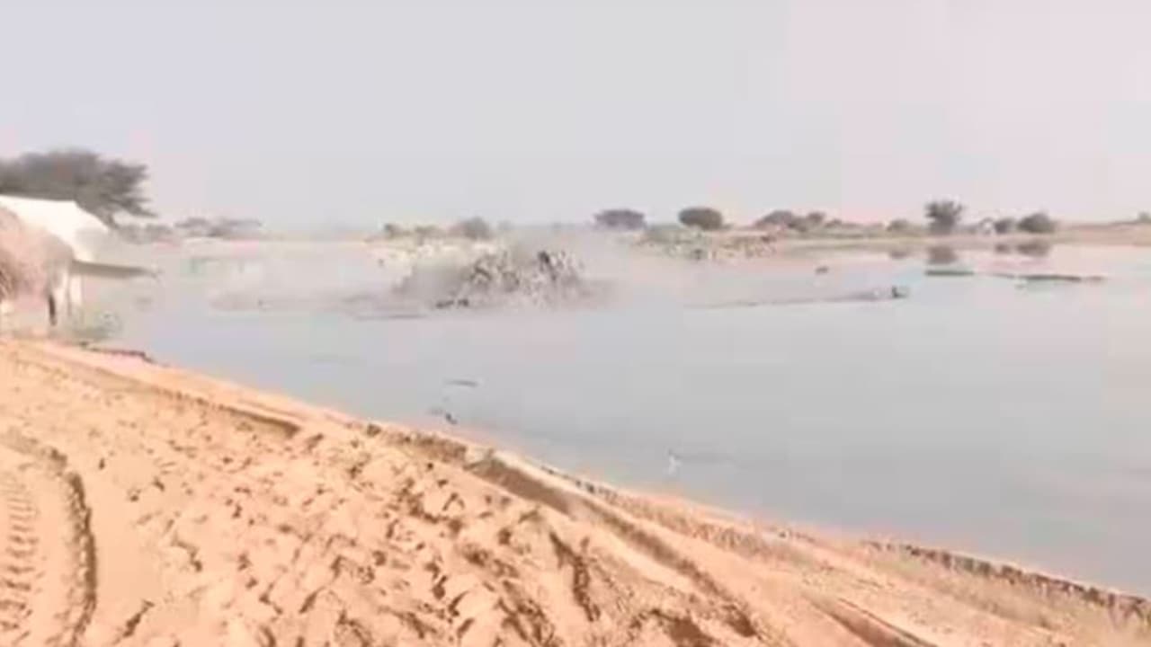 ಮೇಲೆದ್ದು ಬಂದಳಾ ಗುಪ್ತಗಾಮಿನಿ ಸರಸ್ವತಿ: ಜೈಸಲ್ಮೇರ್‌ ಮರುಭೂಮಿಯಲ್ಲಿ ಉಕ್ಕೆದ್ದು ಹರಿದ ನೀರು