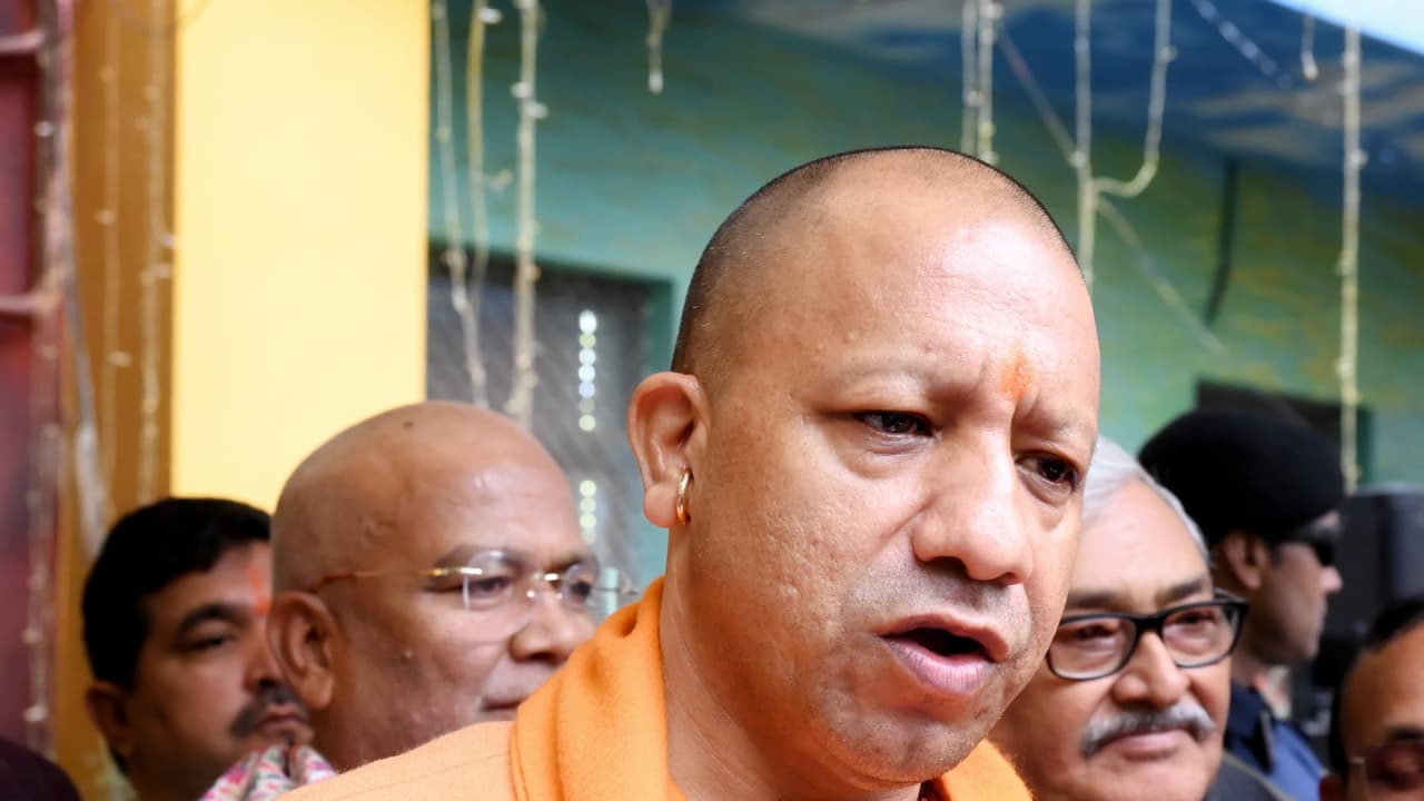 Mahakumbh 2025 |Ensuring the safety and convenience of every pilgrim and tourist is our top priority: CM Yogi Mahakumbh 2025 |Ensuring the safety and convenience of every pilgrim and tourist is our top priority: CM Yogi