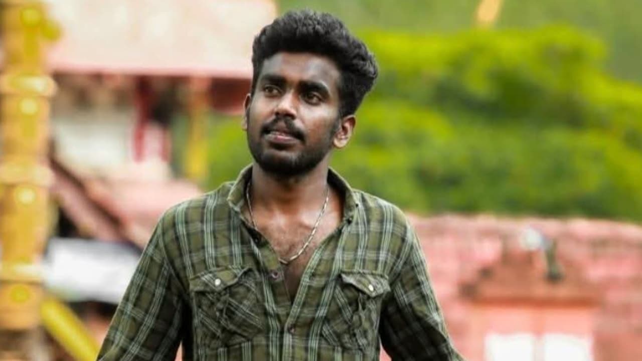 കുട്ടിക്കാനത്തിന് സമീപം കാർ കൊക്കയിലേക്ക് മറിഞ്ഞ് യുവാവ് മരിച്ചു കുട്ടിക്കാനത്തിന് സമീപം കാർ കൊക്കയിലേക്ക് മറിഞ്ഞ് യുവാവ് മരിച്ചു