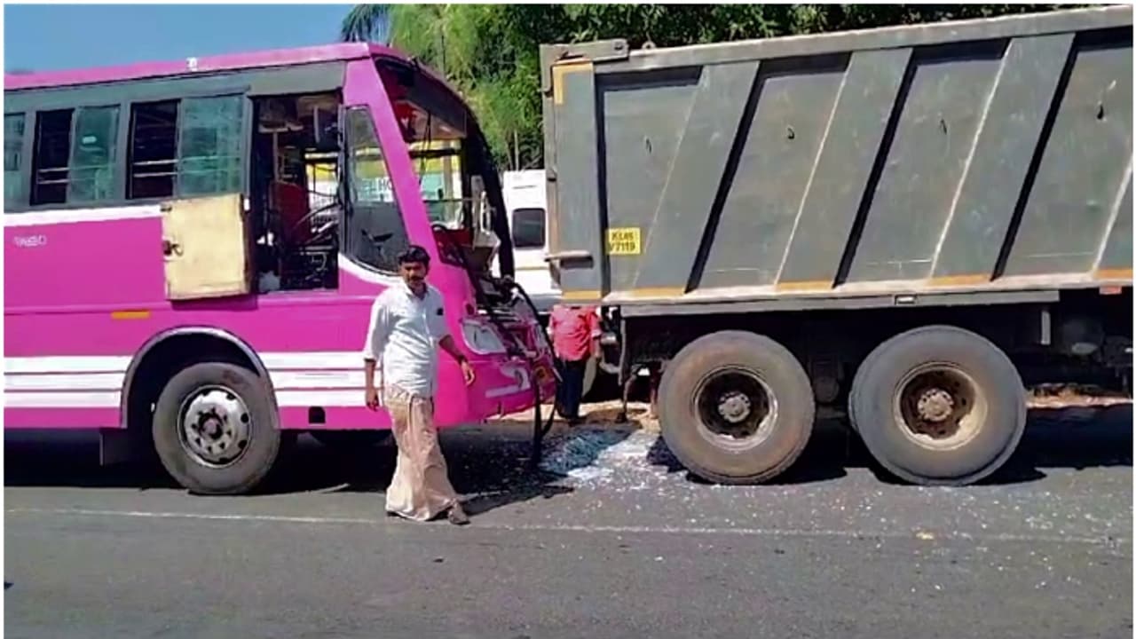 ಬೆಂಗ್ಳೂರಲ್ಲಿ ಅಪಘಾತ ಇಳಿಕೆ: 2023 ಕ್ಕಿಂತ 2024ರಲ್ಲಿ ಸಾವು, ನೋವು ಕಡಿಮೆ! ಬೆಂಗ್ಳೂರಲ್ಲಿ ಅಪಘಾತ ಇಳಿಕೆ: 2023 ಕ್ಕಿಂತ 2024ರಲ್ಲಿ ಸಾವು, ನೋವು ಕಡಿಮೆ!