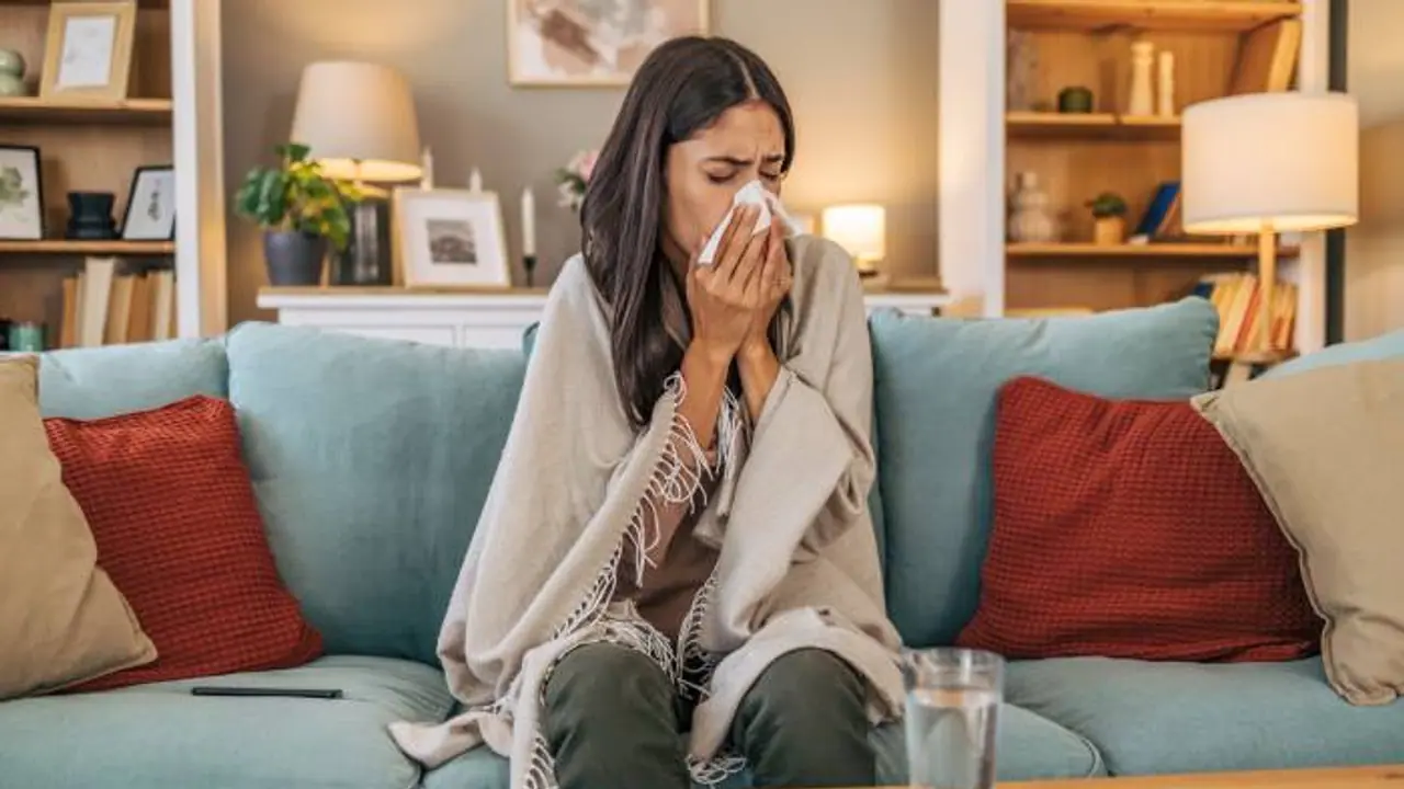 ജലദോഷവുമായി ആശുപത്രിയിലെത്തി, സിടി സ്കാനിൽ യുവതിയുടെ ശ്വാസകോശത്തിൽ കണ്ടത് മെറ്റൽ സ്പ്രിം​ഗ്