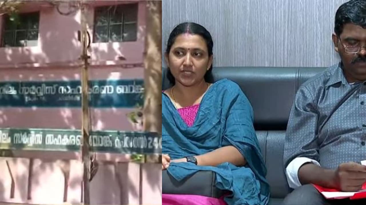 വിവാഹത്തിനണിഞ്ഞ ആഭരണങ്ങൾ സഹകരണ ബാങ്ക് ലോക്കറിൽ, 25 പവന്റെ വളകൾ കാണാനില്ലെന്ന് ദമ്പതികൾ വിവാഹത്തിനണിഞ്ഞ ആഭരണങ്ങൾ സഹകരണ ബാങ്ക് ലോക്കറിൽ, 25 പവന്റെ വളകൾ കാണാനില്ലെന്ന് ദമ്പതികൾ