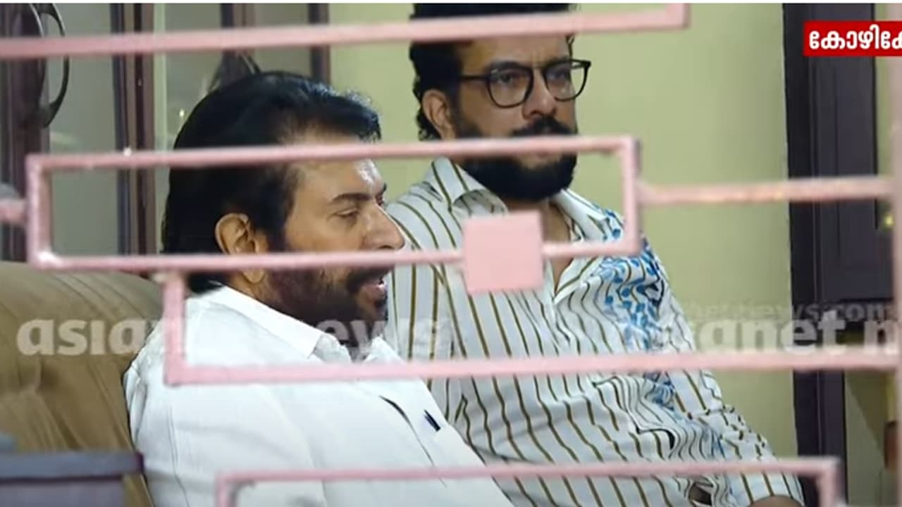 'മറക്കാന് കഴിയാത്തത് കൊണ്ടല്ലേ വന്നത്. അത്രയേ പറയാനുള്ളൂ': എംടിയുടെ വീട്ടില് എത്തി മമ്മൂട്ടി 'മറക്കാന് കഴിയാത്തത് കൊണ്ടല്ലേ വന്നത്. അത്രയേ പറയാനുള്ളൂ': എംടിയുടെ വീട്ടില് എത്തി മമ്മൂട്ടി