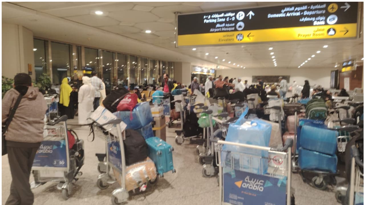 ഏജന്‍റിന്‍റെ ചതി, ഒറ്റയടിക്ക് സൗദിയിൽ കുടുങ്ങിയത് മലയാളികളടക്കം 164 ഉംറ തീർഥാടകർ