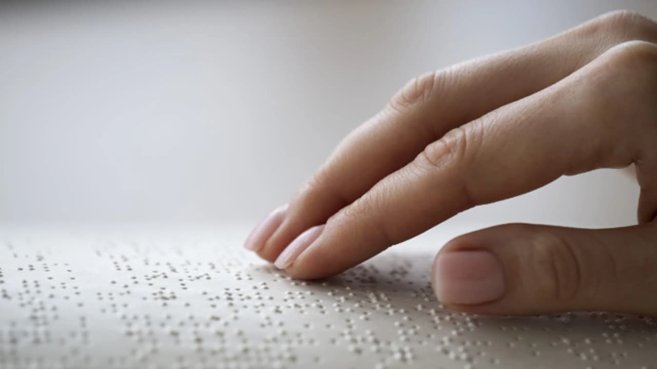 കാഴ്ചപരിമിതിയുള്ളവർ‍ക്ക് അറിവിന്‍റെ വെളിച്ചം തെളിയിച്ച ദിനം; ഇന്ന് ലോക ബ്രെയിൽ ദിനം
