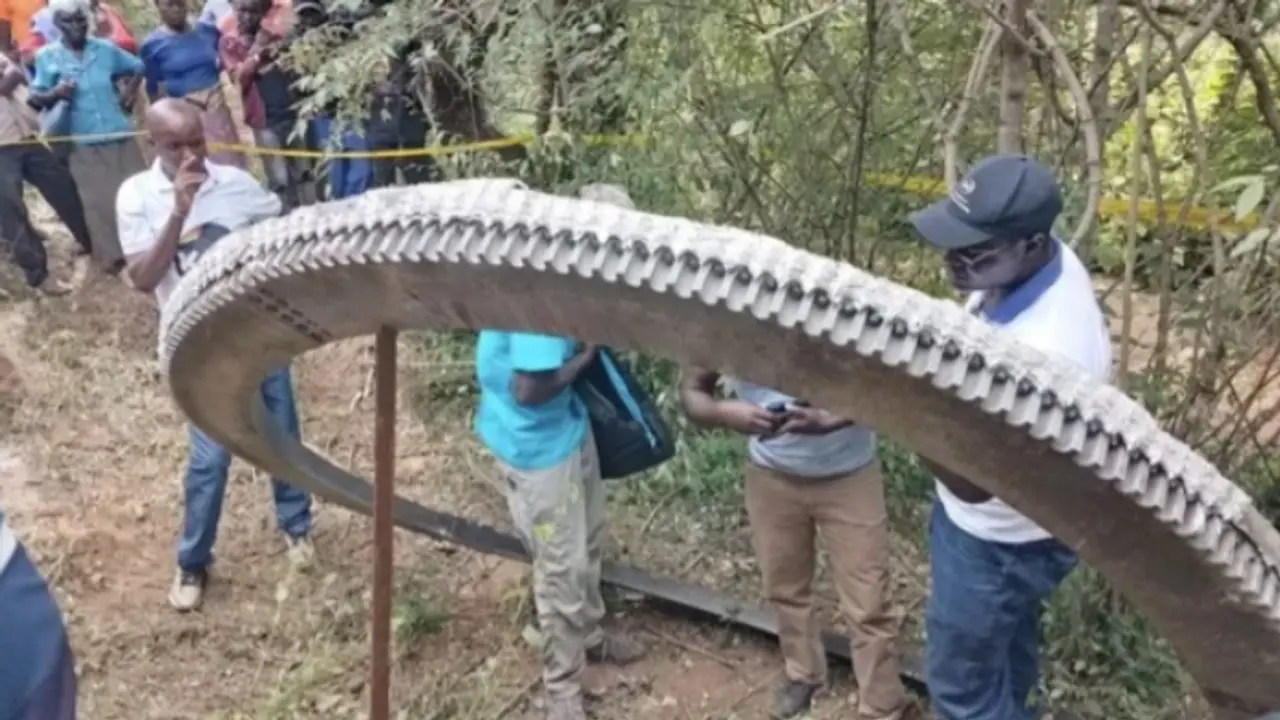 കെനിയയില്‍ പതിച്ചത് ഐഎസ്ആര്‍ഒ റോക്കറ്റിന്‍റെ ഭാഗമോ? ഇന്ത്യയോട് നഷ്‌ടപരിഹാരം ആവശ്യപ്പെട്ടോ; അറിയേണ്ടത്