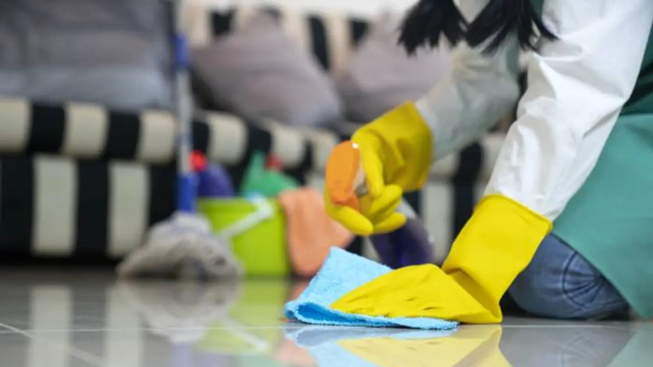 ഇവിടെ നിർത്തിക്കോ നീ! രക്തക്കറ കളയാനും എല്ലുകൾ അലിയിക്കാനും എന്ത് ചെയ്യാമെന്ന വീഡിയോ, യുവാവിനെതിരെ വൻവിമർശനം ഇവിടെ നിർത്തിക്കോ നീ! രക്തക്കറ കളയാനും എല്ലുകൾ അലിയിക്കാനും എന്ത് ചെയ്യാമെന്ന വീഡിയോ, യുവാവിനെതിരെ വൻവിമർശനം