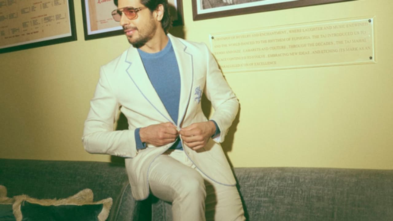 റൊമാന്റിക് കോമഡിയുമായി സിദ്ധാര്‍ഥ് മല്‍ഹോത്ര