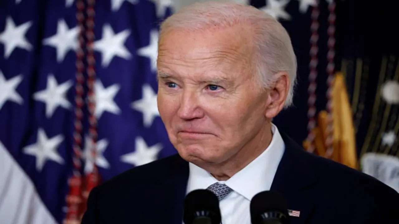 President Biden issues last minute pardons to family members, commutes sentence of activist Leonard Peltier President Biden issues last minute pardons to family members, commutes sentence of activist Leonard Peltier