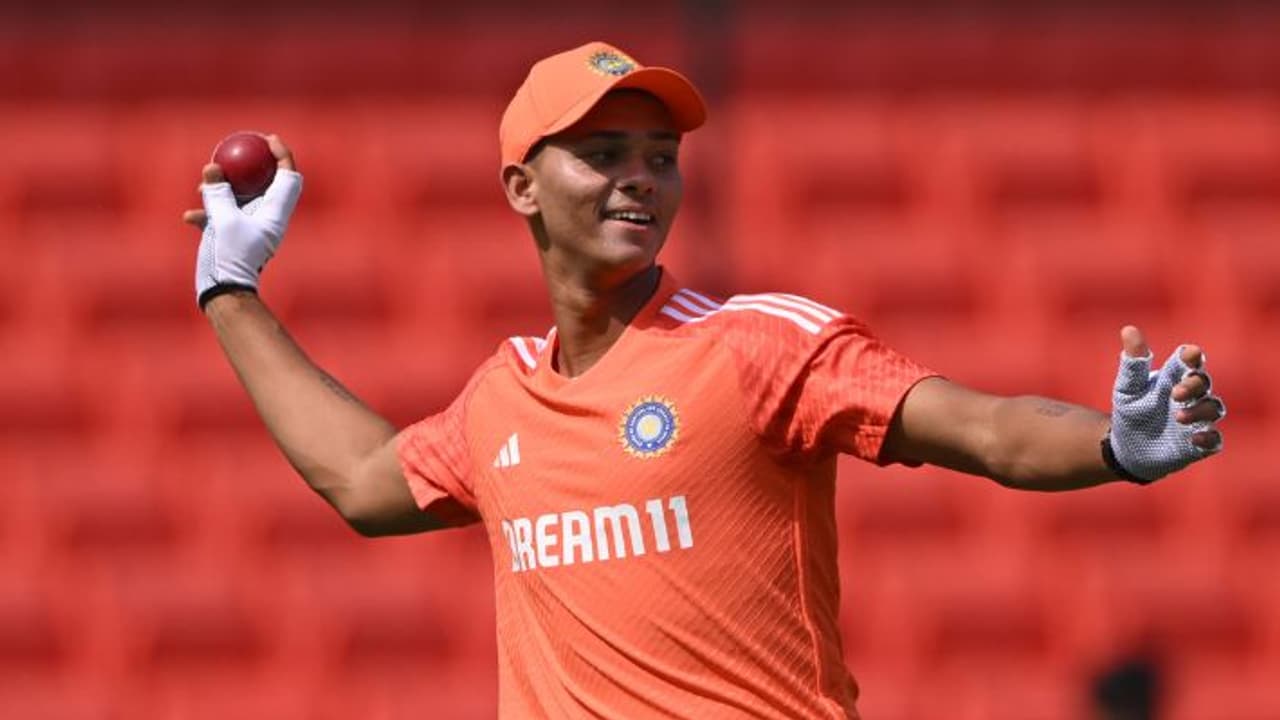 രോഹിത്തിന് മുന്നറിയിപ്പ്, ജയ്‌സ്വാള്‍ ചാംപ്യന്‍സ് ട്രോഫിക്കുള്ള ഇന്ത്യന്‍ ടീമിലേക്ക്! സഞ്ജു പുറത്തായേക്കും