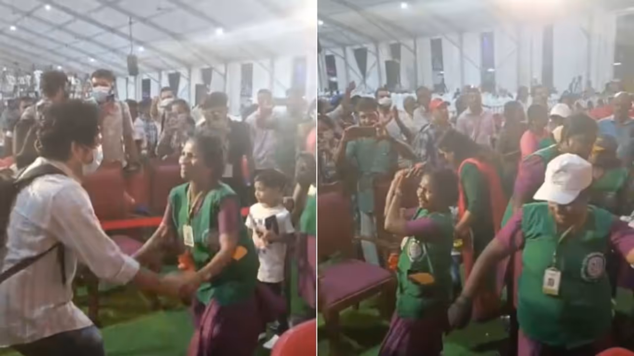 ഒട്ടും ലജ്ജാവതിയല്ല..! കുട്ടികളെയും ജഡ്ജസിനെയും സൈഡാക്കി ലീലാമേച്ചി വകയൊരു മാഷപ്പ്, വീഡിയോ വെടിച്ചില്ല് വൈറൽ ഒട്ടും ലജ്ജാവതിയല്ല..! കുട്ടികളെയും ജഡ്ജസിനെയും സൈഡാക്കി ലീലാമേച്ചി വകയൊരു മാഷപ്പ്, വീഡിയോ വെടിച്ചില്ല് വൈറൽ