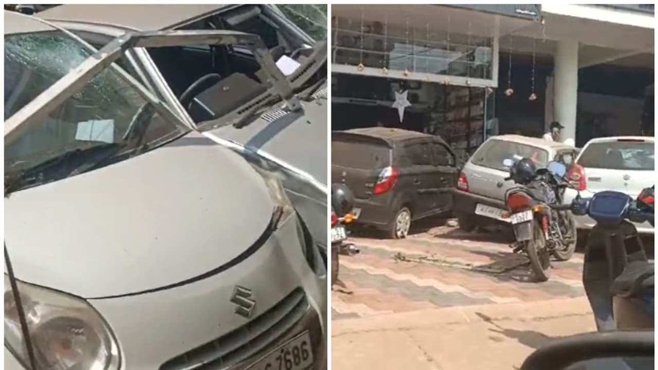 പാലക്കാട് നിയന്ത്രണം വിട്ട് കാർ നിർത്തിയിട്ട 2 കാറുകളിലിടിച്ചു, പാഞ്ഞ് കയറിയത് ഗോൾഡ് കവറിംഗ് ഷോപ്പിലേക്ക്