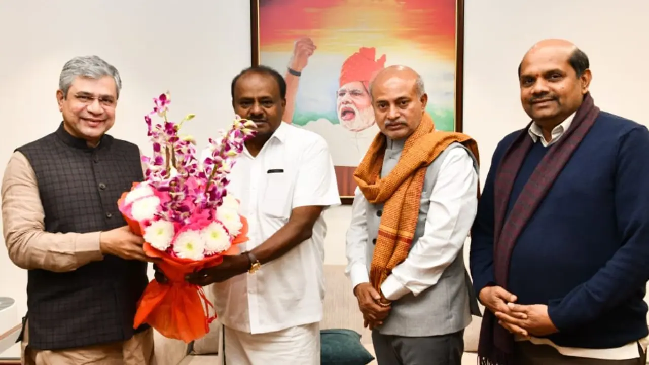 Mysuru: ಕೆಆರ್ ನಗರದಲ್ಲಿ ರೈಲ್ವೆ ರಕ್ಷಣಾ ಪಡೆ ತರಬೇತಿ ಕೇಂದ್ರ, ಎಚ್ಡಿಕೆ ಮನವಿಗೆ ರೈಲ್ವೆ ಸಚಿವ ಅಸ್ತು! Mysuru: ಕೆಆರ್ ನಗರದಲ್ಲಿ ರೈಲ್ವೆ ರಕ್ಷಣಾ ಪಡೆ ತರಬೇತಿ ಕೇಂದ್ರ, ಎಚ್ಡಿಕೆ ಮನವಿಗೆ ರೈಲ್ವೆ ಸಚಿವ ಅಸ್ತು!