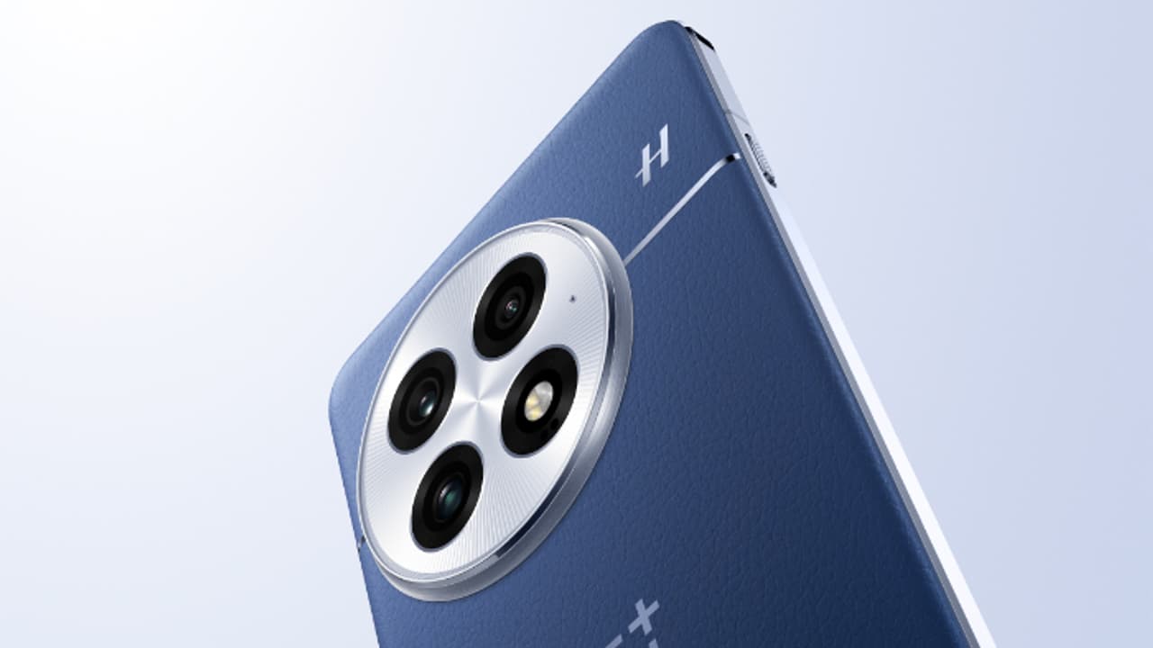 രാജകീയമായി അവതരിച്ചു; വണ്‍പ്ലസ് 13, വണ്‍പ്ലസ് 13ആര്‍ വിലയും ഫീച്ചറുകളും വിശദമായി 