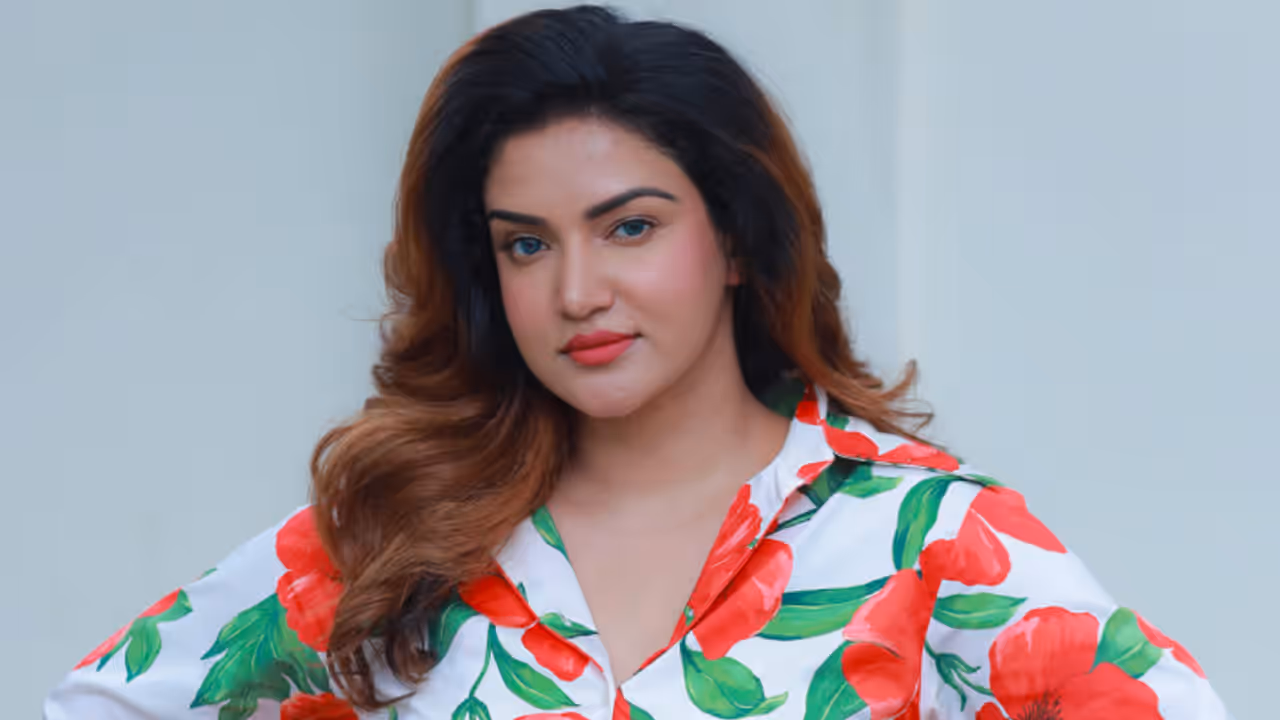 ബോബി ചെമ്മണ്ണൂരിൽ അവസാനിപ്പിക്കില്ല! 20 യൂട്യൂബ് ചാനലുകൾക്കെതിരെ ഹണി റോസ്; പൊലീസിന് വിവരങ്ങൾ കൈമാറും ബോബി ചെമ്മണ്ണൂരിൽ അവസാനിപ്പിക്കില്ല! 20 യൂട്യൂബ് ചാനലുകൾക്കെതിരെ ഹണി റോസ്; പൊലീസിന് വിവരങ്ങൾ കൈമാറും